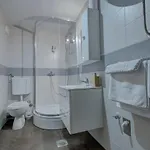 Tihe Noci Motel Pale